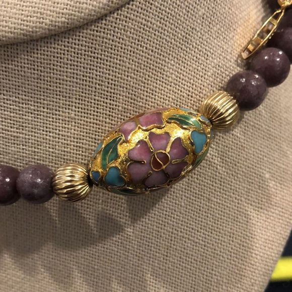 Vintage Amethyst Beads and Gold Floral Cloisonné Enamel Beaded Necklace - Picture 4 of 12